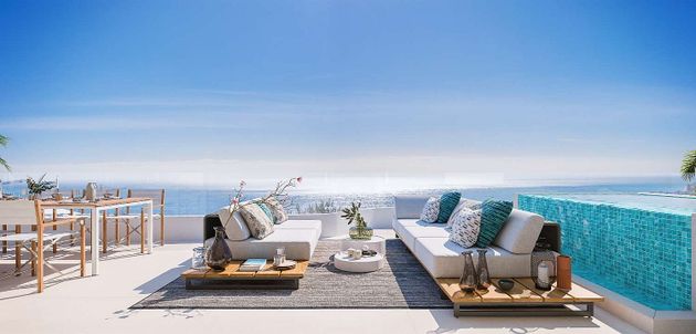 Foto 1 de Àtic en venda a El Higuerón de 3 habitacions amb terrassa i piscina