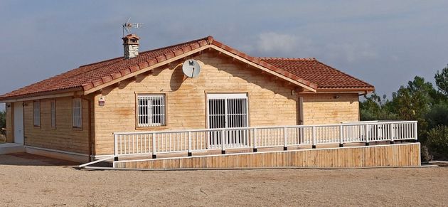 Foto 1 de Venta de casa rural en Chella de 3 habitaciones con terraza y garaje