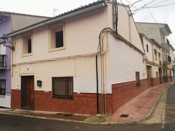 Foto 1 de Casa en venta en calle Santa Lucía de 3 habitaciones con terraza y garaje