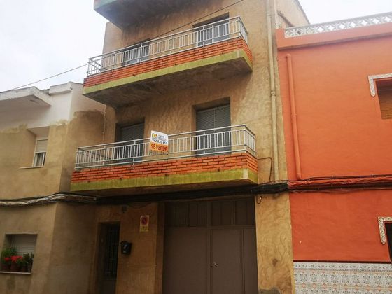 Foto 2 de Venta de casa en calle Mayor de 3 habitaciones con terraza y garaje