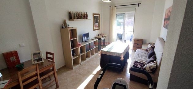 Foto 1 de Piso en venta en Isla Cristina ciudad de 3 habitaciones con garaje y balcón