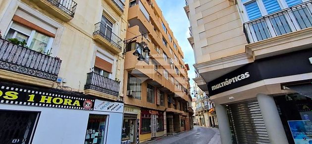 Foto 2 de Pis en venda a calle Jara de 5 habitacions amb balcó i aire acondicionat