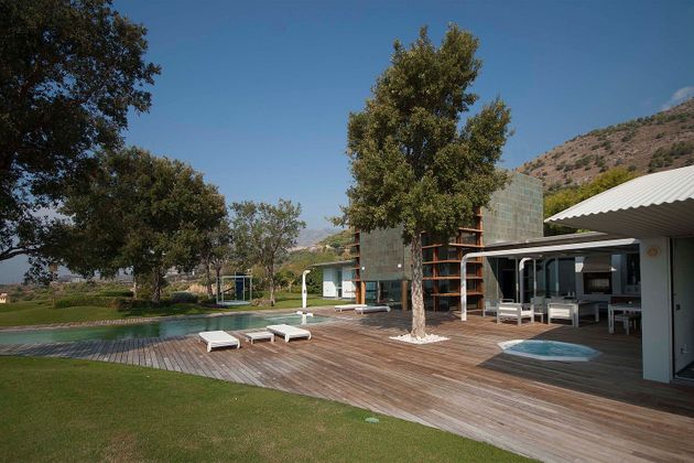 Foto 2 de Chalet en venta en El Higuerón de 5 habitaciones con terraza y piscina