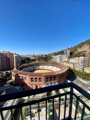 Foto 2 de Piso en alquiler en calle Cervantes de 4 habitaciones con terraza y piscina