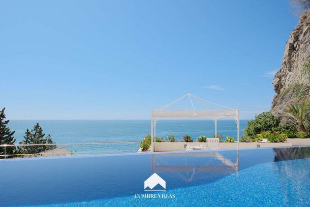Foto 1 de Xalet en venda a Almuñecar de 6 habitacions amb terrassa i piscina
