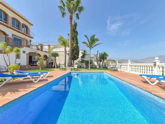 Foto 1 de Xalet en venda a Salobreña de 7 habitacions amb terrassa i piscina