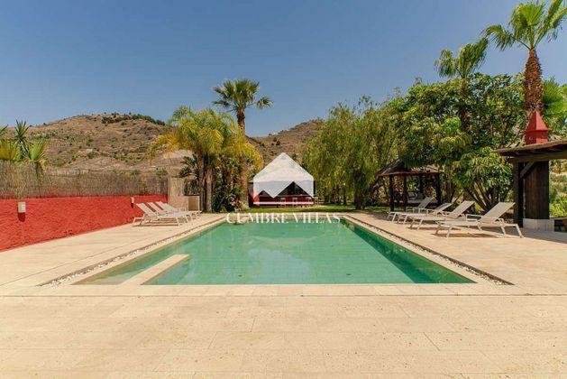 Foto 2 de Xalet en venda a Velilla-Taramay de 6 habitacions amb terrassa i piscina