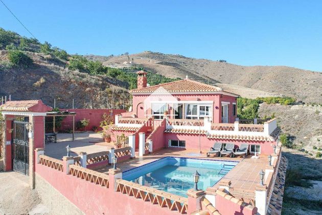 Foto 2 de Casa rural en venda a Salobreña de 5 habitacions amb terrassa i piscina