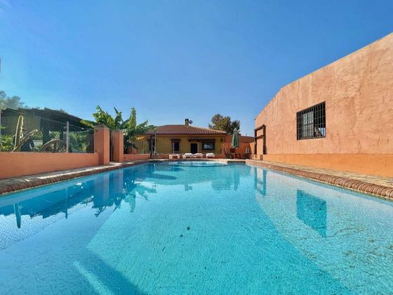 Foto 1 de Venta de casa rural en Torrenueva de 6 habitaciones con terraza y piscina
