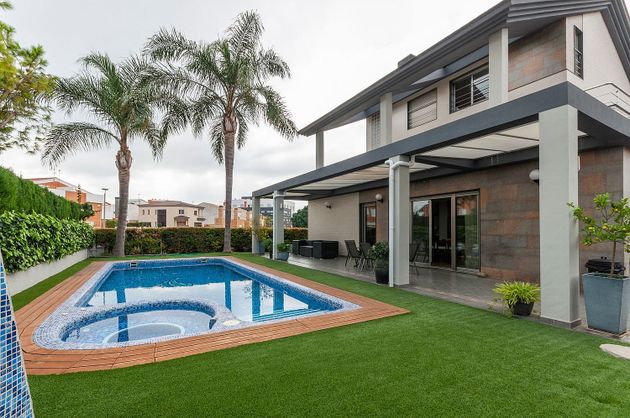 Foto 1 de Xalet en venda a Urbanizaciones- Santa Ana- Las Estrellas de 4 habitacions amb terrassa i piscina