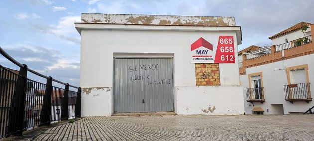 Foto 1 de Venta de local en calle Doctor Marañon con garaje
