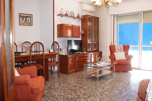 Foto 2 de Piso en alquiler en El Palmar de 4 habitaciones con terraza y muebles