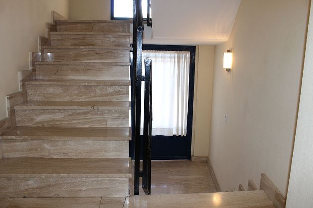 Foto 2 de Casa adosada en venta en Alberca de 5 habitaciones con balcón y aire acondicionado