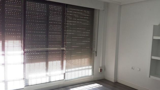 Foto 2 de Oficina en venta en Centro - Cáceres de 50 m²