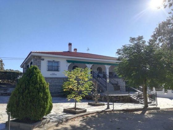 Foto 1 de Alquiler de chalet en Casar de Cáceres de 9 habitaciones con terraza y piscina