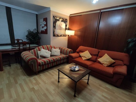 Foto 1 de Pis en lloguer a Centro - Cáceres de 3 habitacions amb garatge i mobles