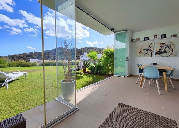 Foto 2 de Pis en venda a Ojén de 3 habitacions amb terrassa i piscina