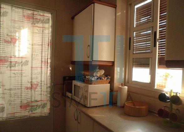 Foto 2 de Pis en venda a Llerena de 3 habitacions amb garatge i aire acondicionat
