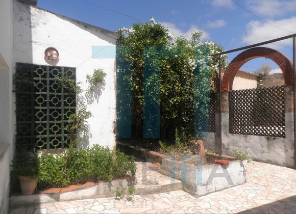 Foto 2 de Xalet en venda a Puebla del Maestre de 4 habitacions amb terrassa i balcó