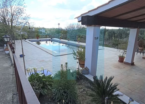 Foto 2 de Casa rural en venda a Llerena de 4 habitacions amb piscina i jardí