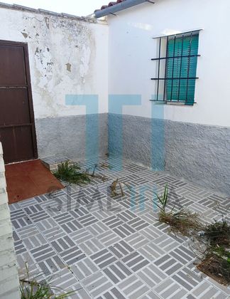Foto 1 de Venta de chalet en Casas de Reina de 2 habitaciones con terraza y aire acondicionado