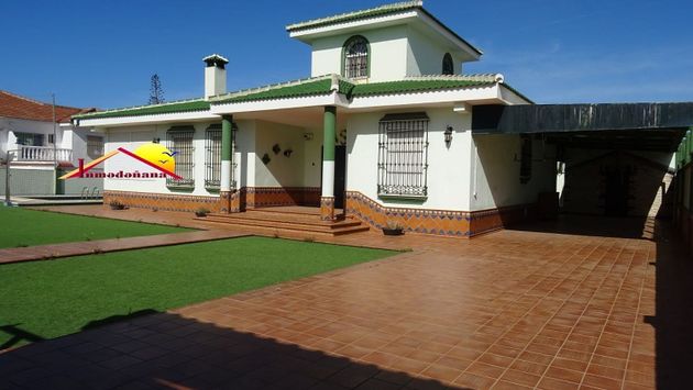Foto 1 de Xalet en venda a Matalascañas de 4 habitacions amb terrassa i piscina