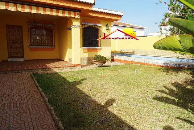 Foto 1 de Casa en venda a Matalascañas de 3 habitacions amb terrassa i piscina