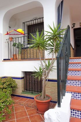 Foto 1 de Casa adosada en venta en Matalascañas de 4 habitaciones con terraza y piscina