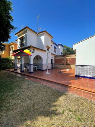 Foto 2 de Casa adossada en venda a Matalascañas de 3 habitacions amb terrassa