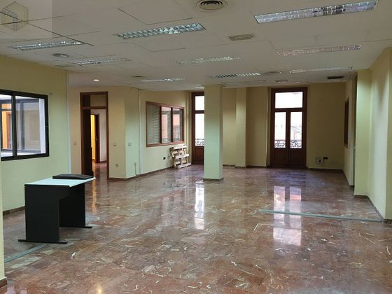Foto 1 de Oficina en lloguer a Sant Francesc de 585 m²