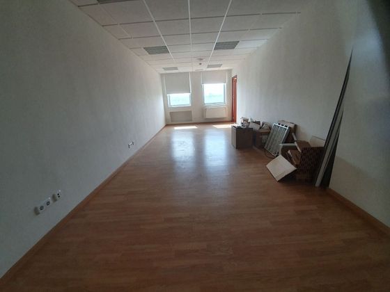 Foto 1 de Oficina en lloguer a La Buhaira de 336 m²