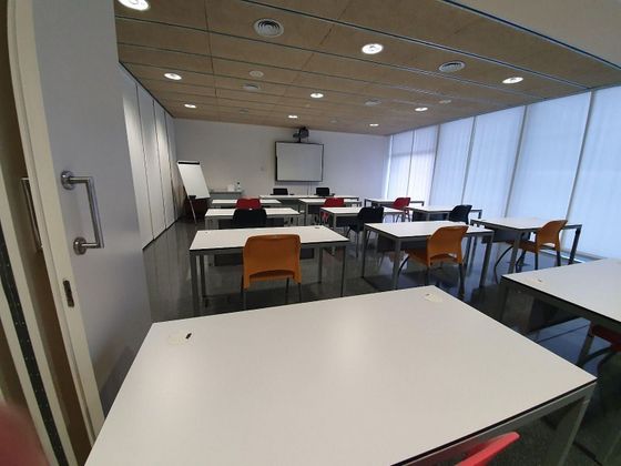 Foto 1 de Alquiler de oficina en Rinconada (La) de 569 m²