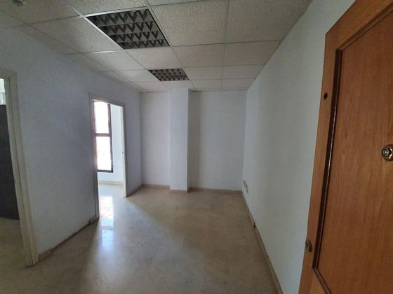 Foto 2 de Venta de oficina en Colores - Entreparques de 220 m²