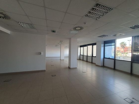 Foto 2 de Oficina en alquiler en Aljamar de 360 m²