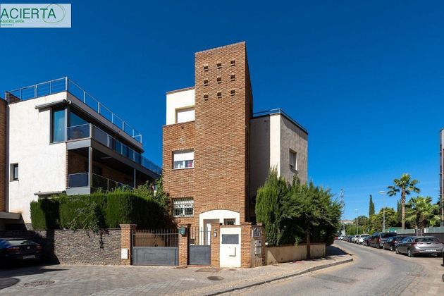 Foto 2 de Xalet en venda a Barrio de Zaidín de 4 habitacions amb terrassa i garatge