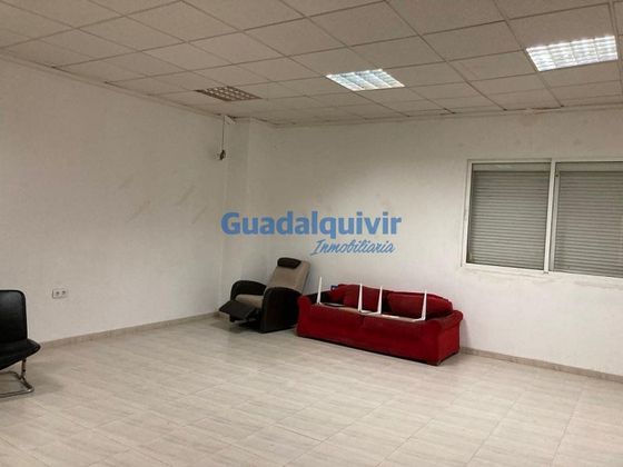Foto 2 de Alquiler de oficina en Montequinto con aire acondicionado