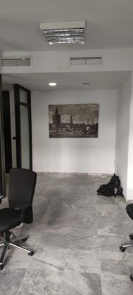 Foto 1 de Oficina en lloguer a La Buhaira de 140 m²
