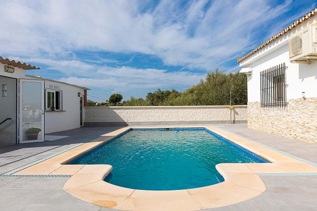 Foto 2 de Venta de chalet en Cártama de 5 habitaciones con terraza y piscina
