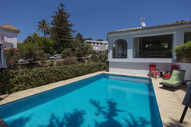 Foto 1 de Xalet en venda a calle Algarrobos de 4 habitacions amb terrassa i piscina