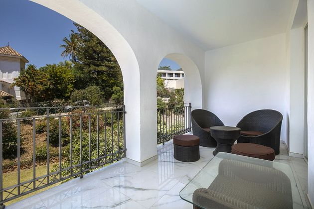 Foto 2 de Xalet en venda a calle Algarrobos de 4 habitacions amb terrassa i piscina