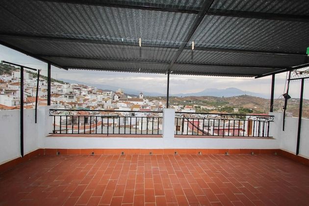 Foto 1 de Casa en venda a Guaro de 4 habitacions amb terrassa