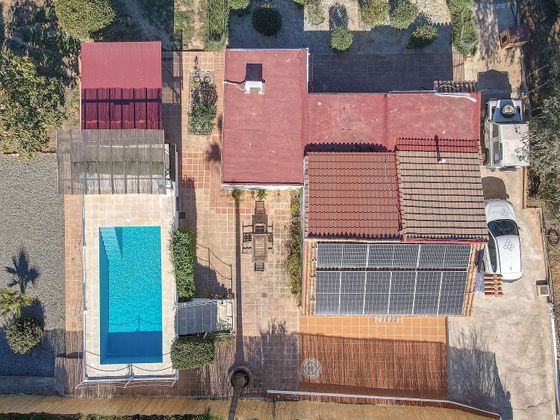 Foto 2 de Chalet en venta en Pinos de Alhaurín - Periferia de 3 habitaciones con terraza y piscina