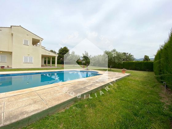 Foto 1 de Venta de chalet en Serra de 4 habitaciones con terraza y piscina