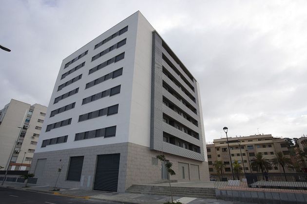 Foto 2 de Venta de piso en calle Martín Pescador de 3 habitaciones con garaje y ascensor