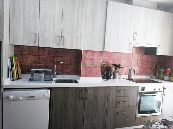 Foto 2 de Piso en venta en Los Belones de 3 habitaciones con terraza y aire acondicionado