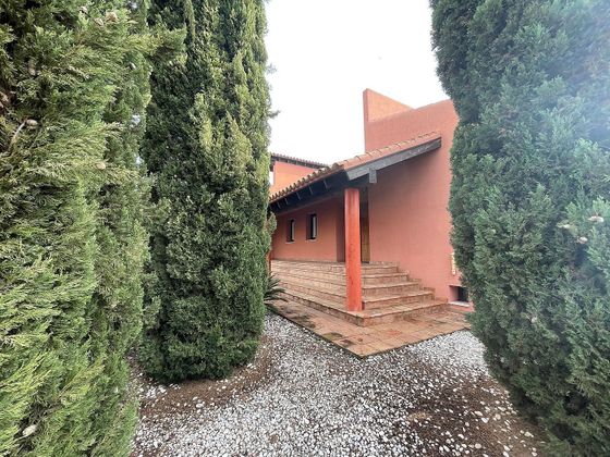 Foto 2 de Xalet en venda a Montequinto de 4 habitacions amb terrassa i garatge