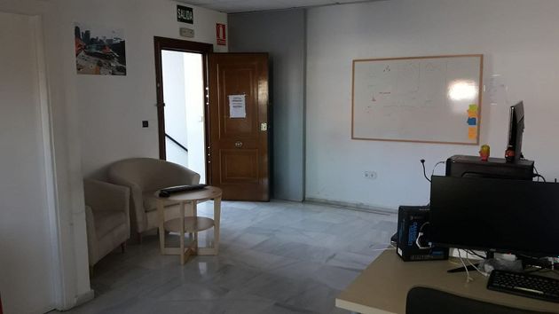 Foto 2 de Oficina en lloguer a Pisa amb garatge