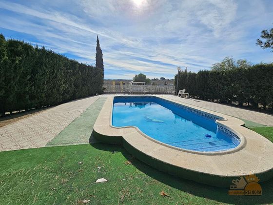 Foto 1 de Xalet en venda a El Romeral de 3 habitacions amb terrassa i piscina