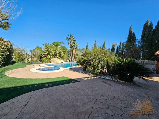 Foto 2 de Xalet en lloguer a La Alcayna de 2 habitacions amb terrassa i piscina