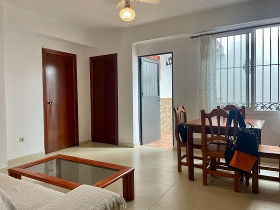 Foto 1 de Pis en venda a calle Ecuador de 2 habitacions amb terrassa i calefacció
